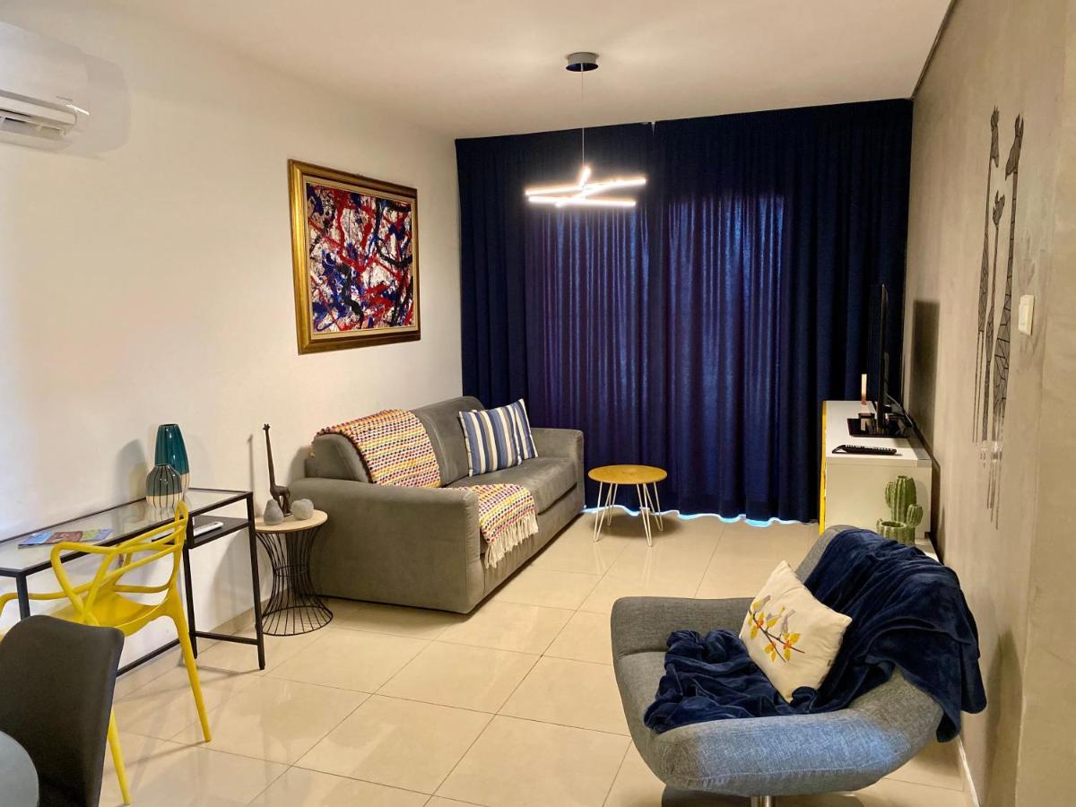 Fat Cow Apartment 101 Larnaca Exteriér fotografie