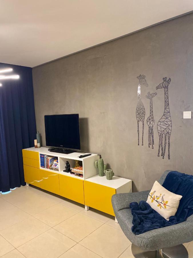 Fat Cow Apartment 101 Larnaca Exteriér fotografie